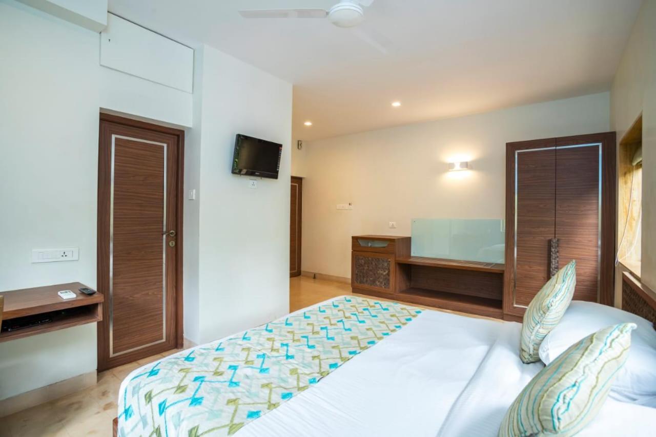 Holiday Goa Hotel Arpora Zewnętrze zdjęcie